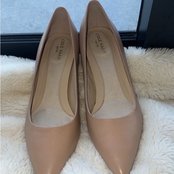 COLE HAAN heels 👠 - Picture 8 of 8